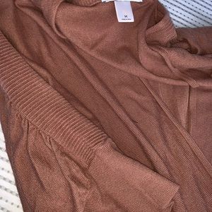 LOFT Sweater cute cut!